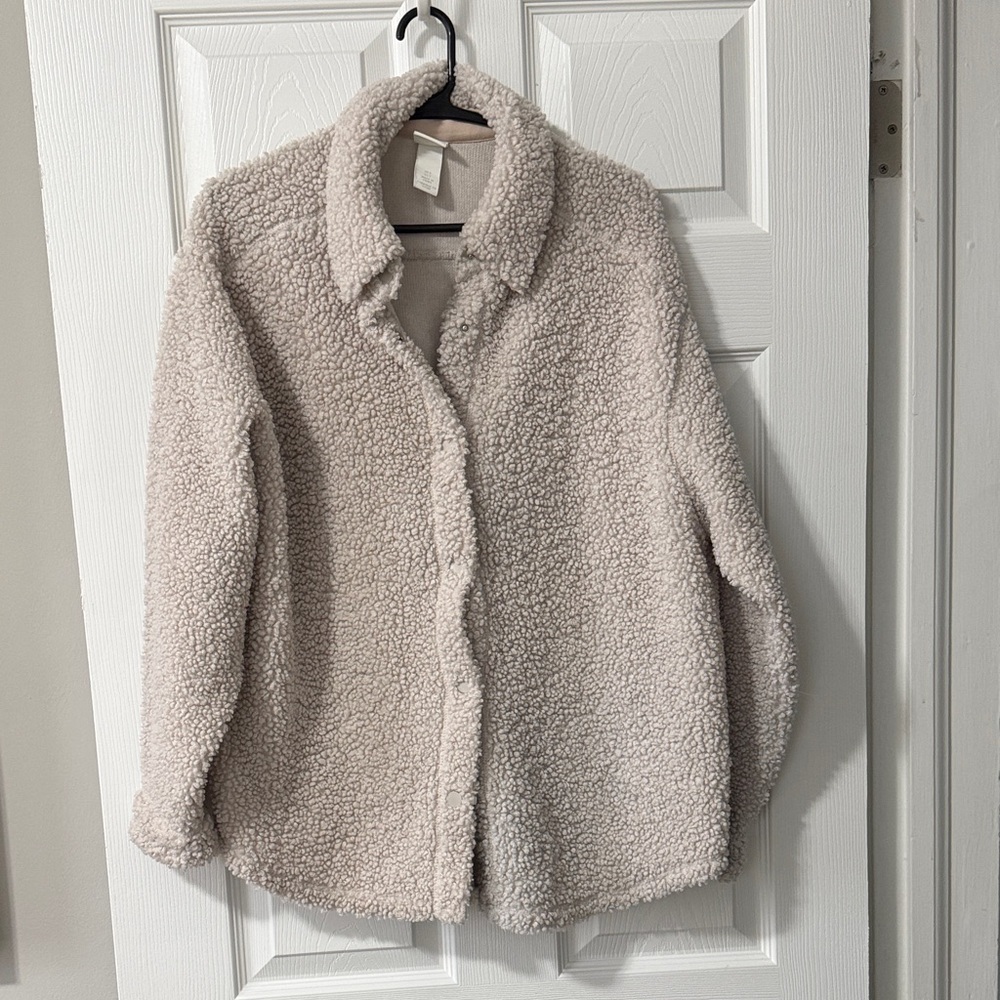 H&M oversized Cream Teddy Jacket